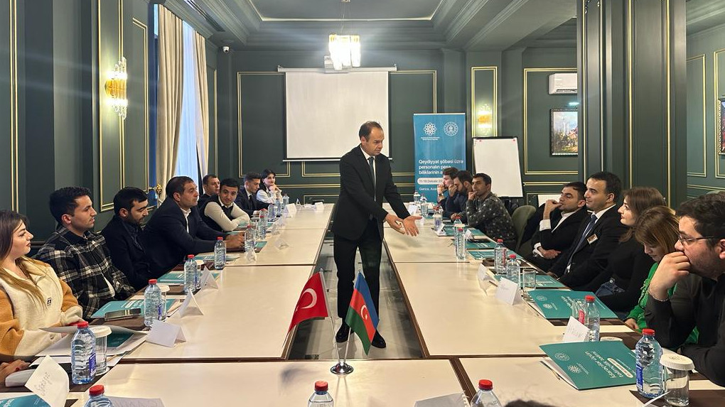 Türkiyəli mütəxəssislər tərəfindən xidmət sahəsində çalışanlar üçün təlimlər keçirilir