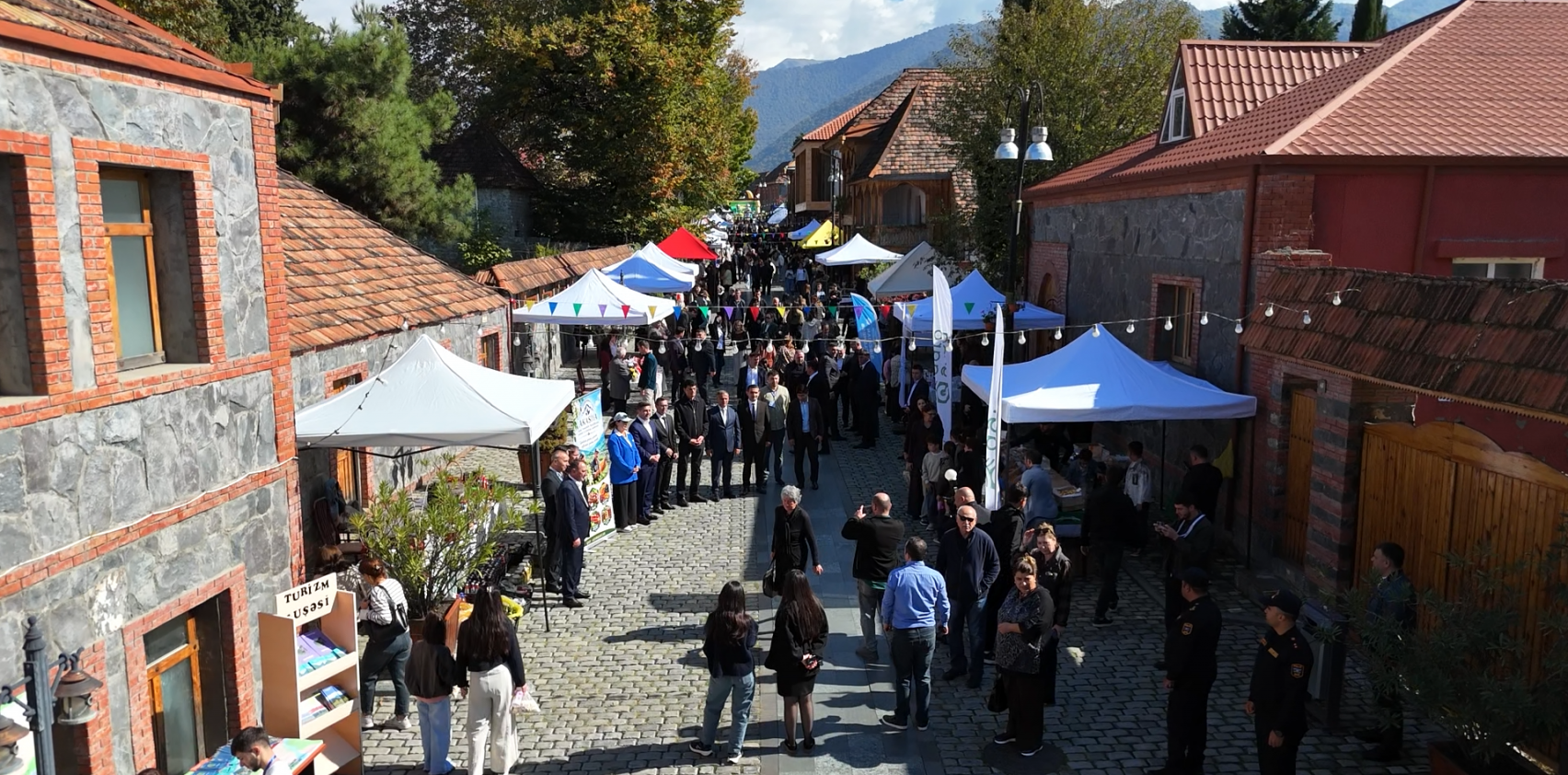 Qax rayonunda “Şən Bazar” festivalı keçirilib}